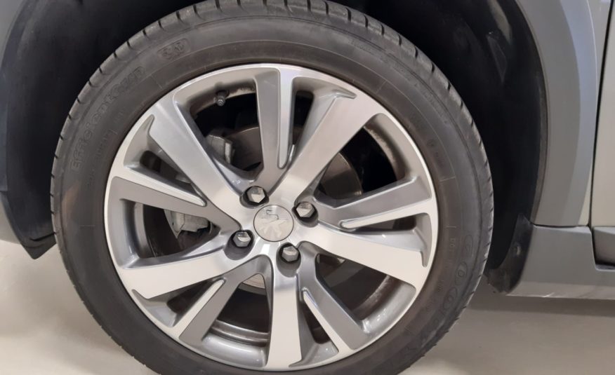 PEUGEOT 2008 1.2 PureTech 96KW 130cv Allure