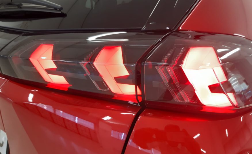PEUGEOT 2008 2 BlueHDI 130 S&S EAT8 GT