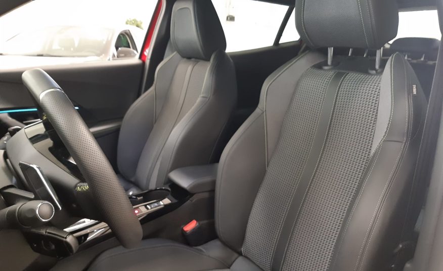 PEUGEOT 2008 2 BlueHDI 130 S&S EAT8 GT