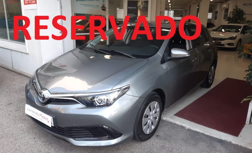 TOYOTA Auris 1.4 90D BUSINESS