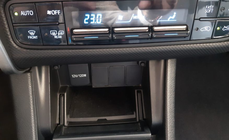 TOYOTA Auris 1.4 90D BUSINESS
