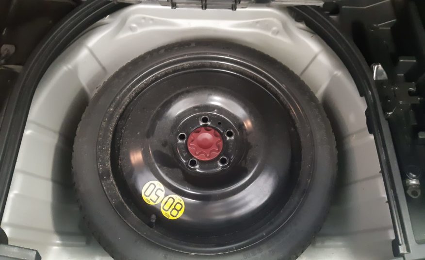 TOYOTA Auris 1.4 90D BUSINESS