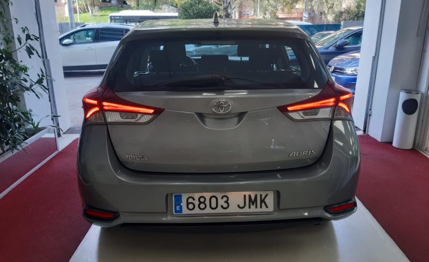 TOYOTA Auris 1.4 90D BUSINESS